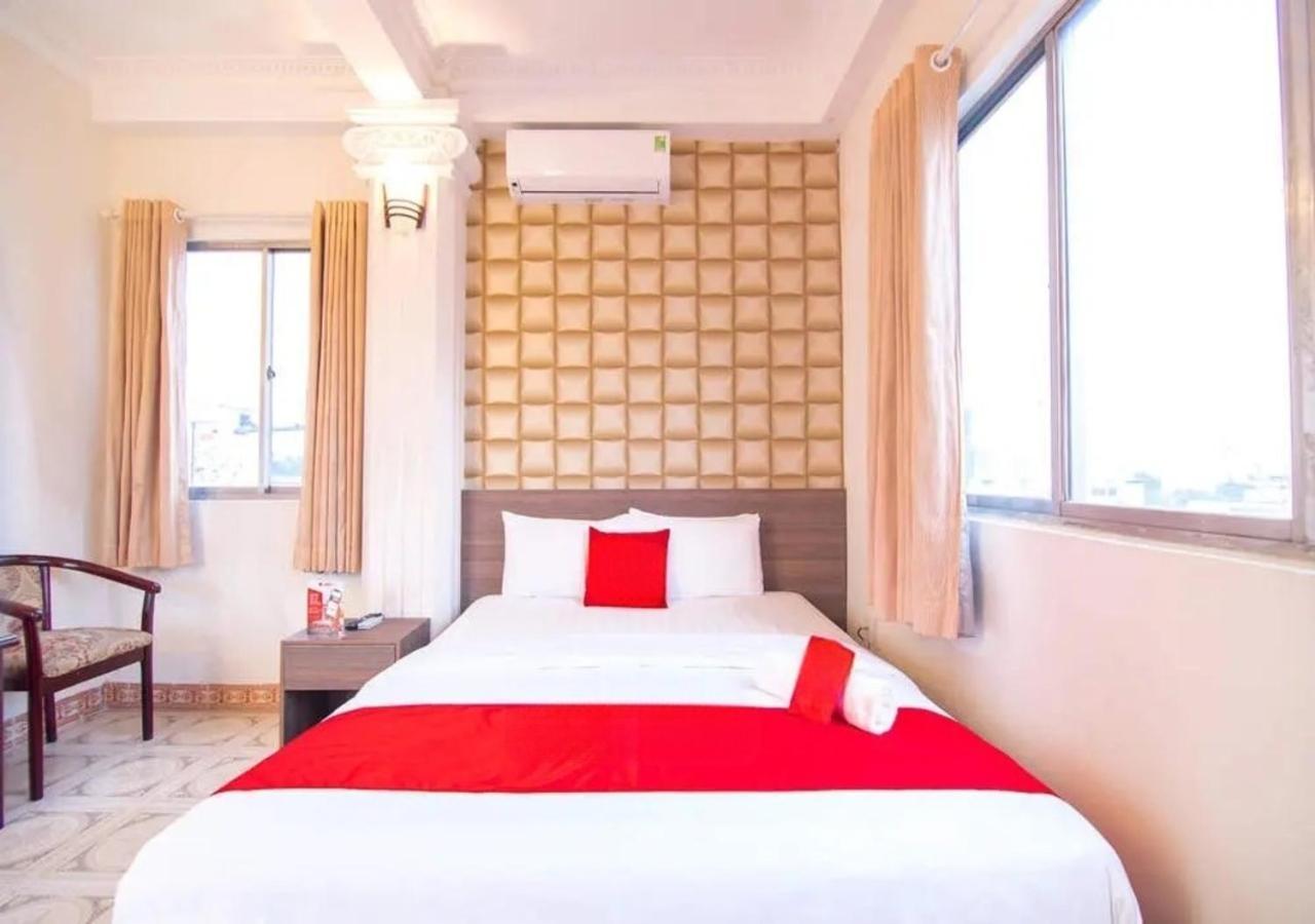 Tan Hoang Long Hotel Thành Pho Ho Chí Minh Esterno foto