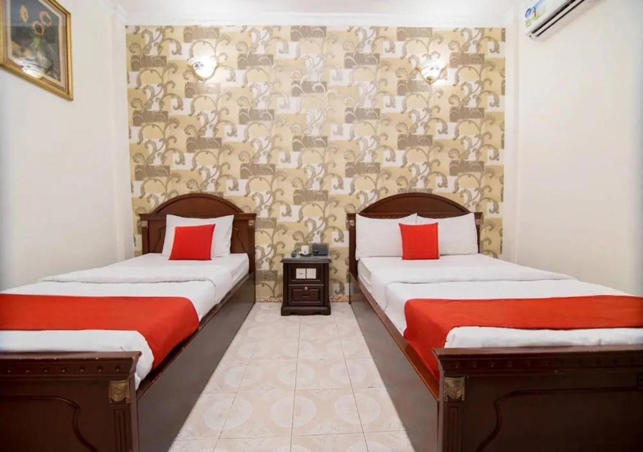 Tan Hoang Long Hotel Thành Pho Ho Chí Minh Esterno foto
