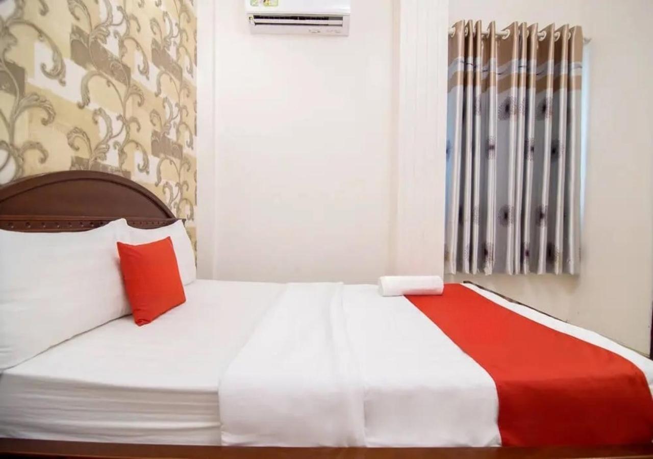 Tan Hoang Long Hotel Thành Pho Ho Chí Minh Esterno foto