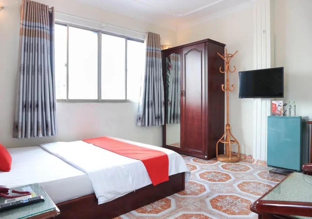 Tan Hoang Long Hotel Thành Pho Ho Chí Minh Esterno foto