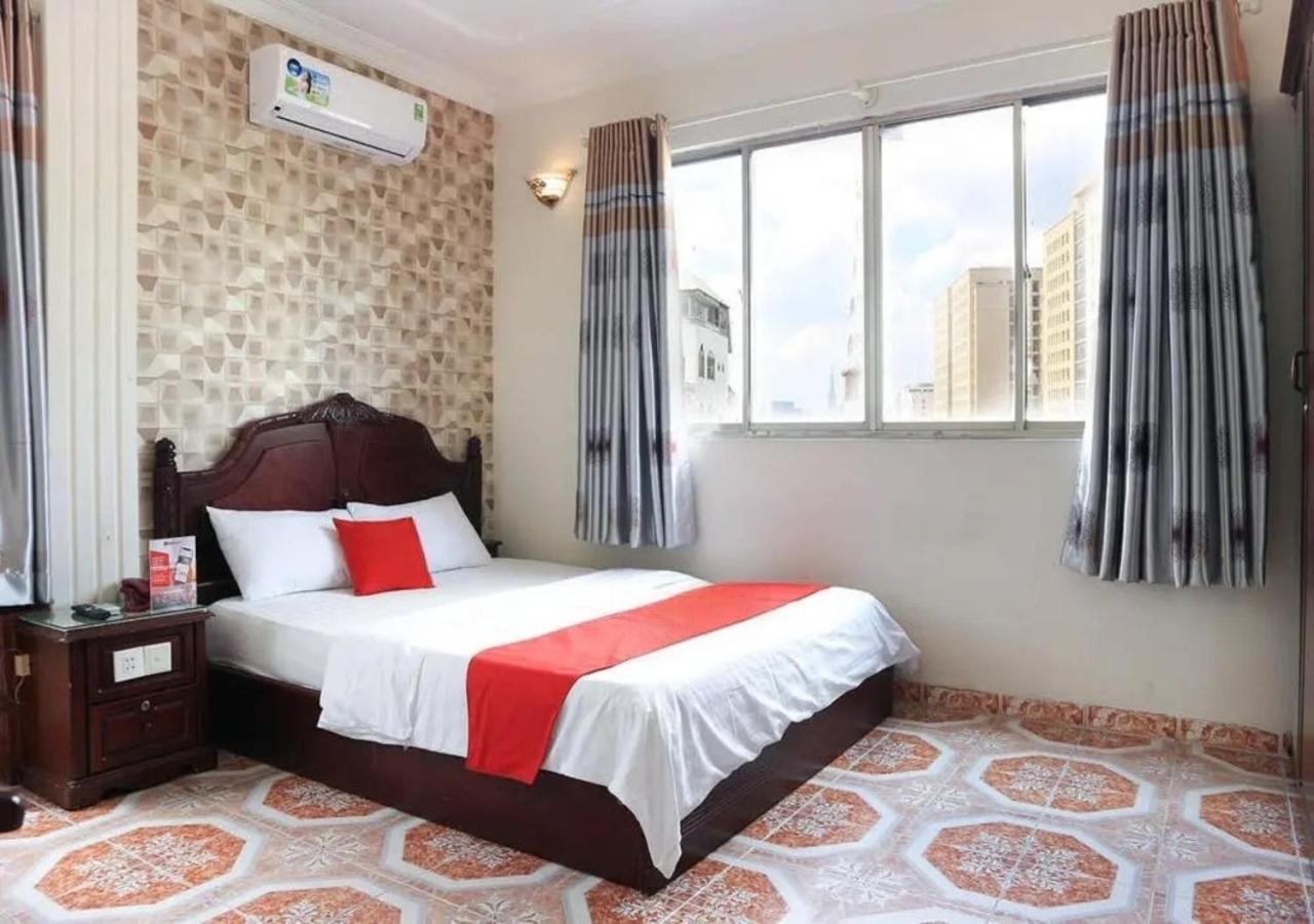 Tan Hoang Long Hotel Thành Pho Ho Chí Minh Esterno foto